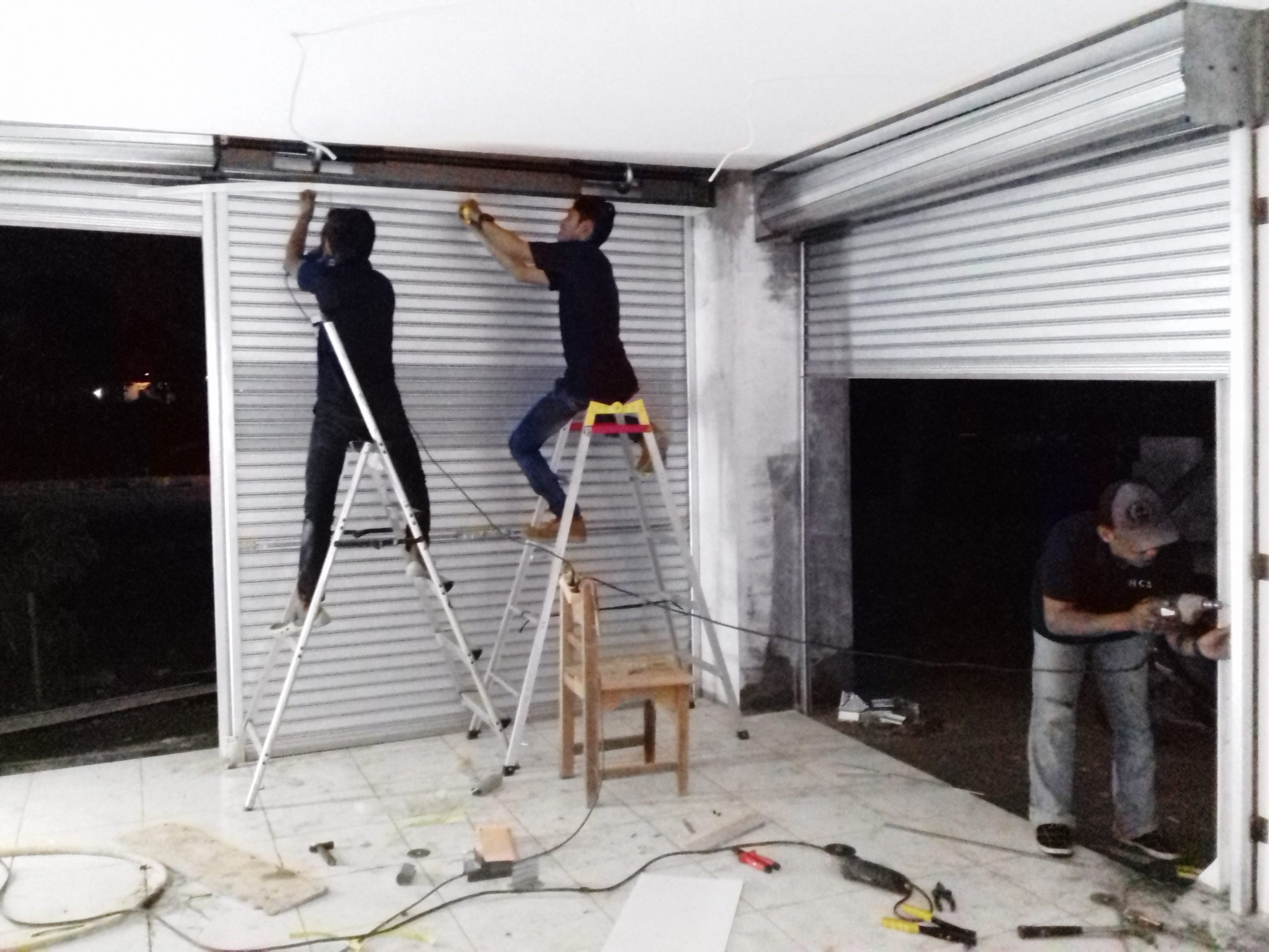 Service rolling door